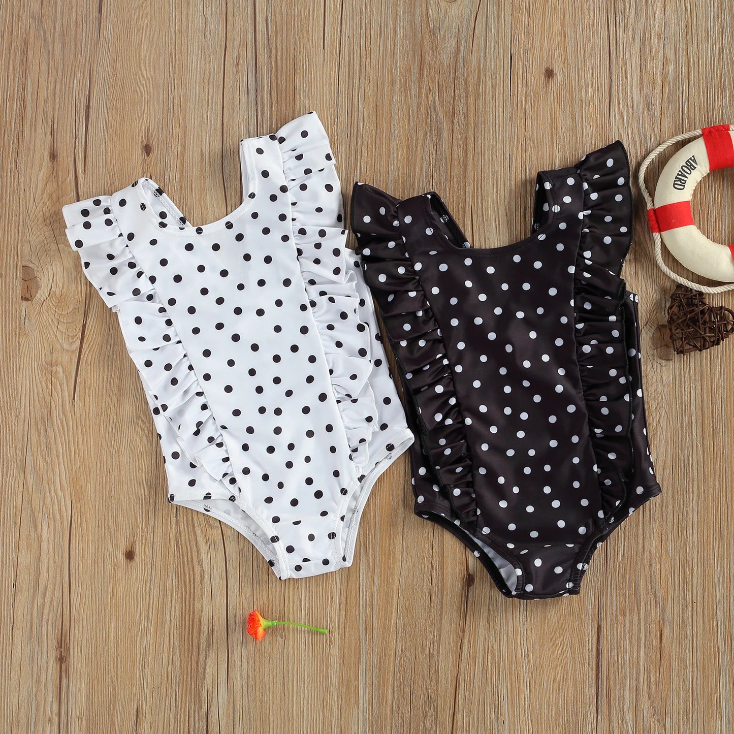 Children Fashionable Black/White Wave Point Sleeveless Swimwear for Vacation