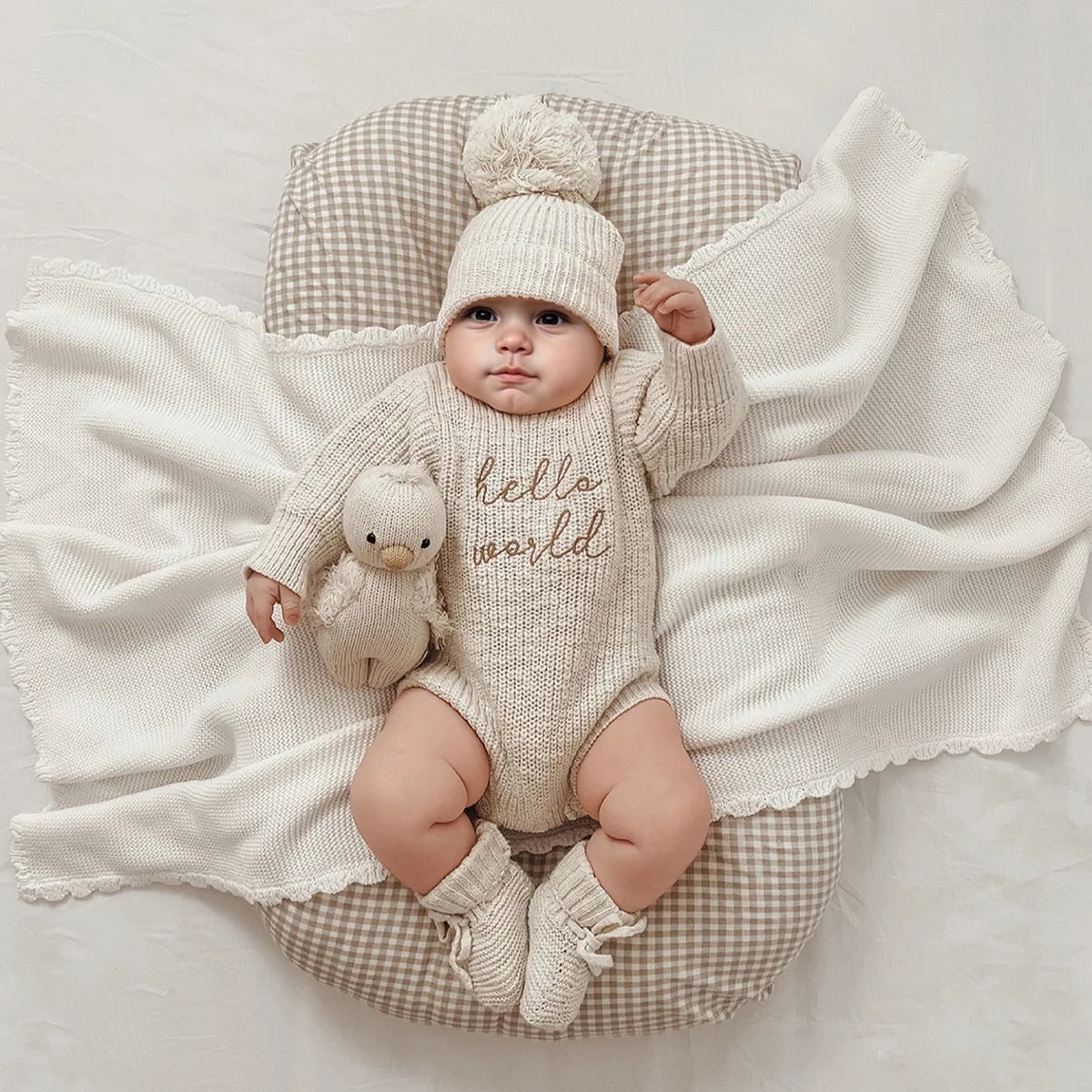 Newborn Photography Romper with Matching Pomp Hat Baby Boy Girl Sweater Outfits for Photo Shooting